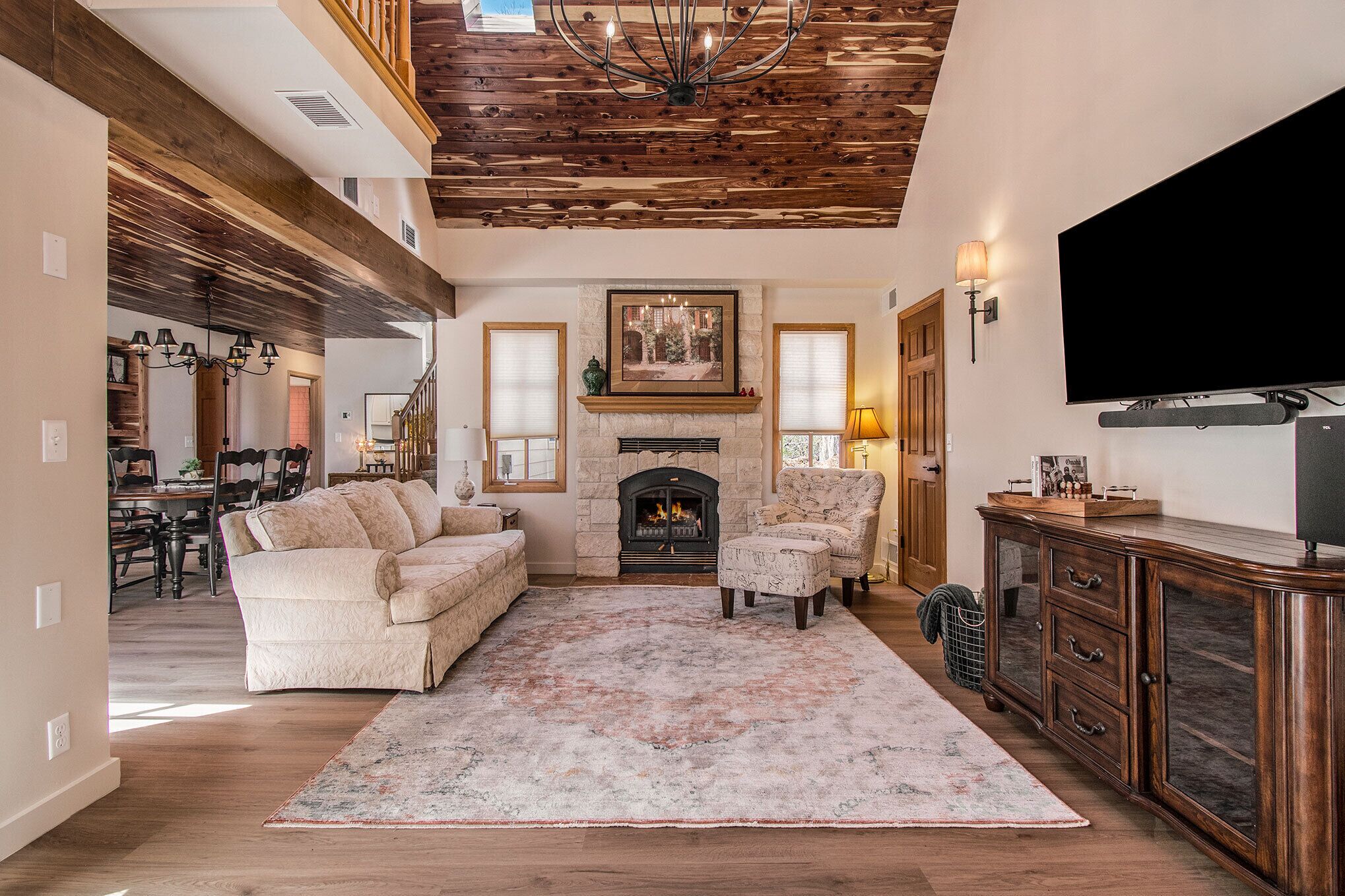 Rainwood Cottage in the woods, on a working farm near Lake Cunningham I680 close