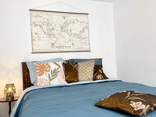 3 bedrooms, iron/ironing board, travel crib, free WiFi