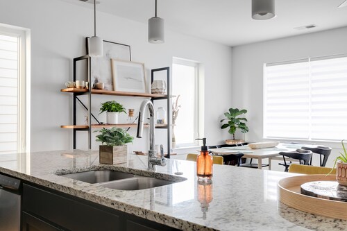 Elegant 3-Bedroom Home with Stunning Rooftop Deck & Dining Area