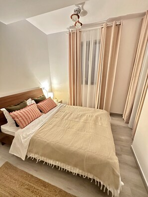 1 habitación, wifi y ropa de cama