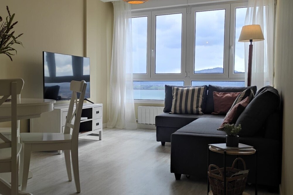 C01A05 Precioso apartamento con vistas al Mar
