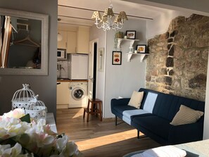 Living area - 14A03 La LLastrina by R2R Consulting (Lastres)