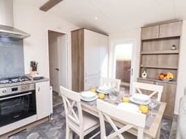 Fridge, dishwasher, cookware/dishes/utensils