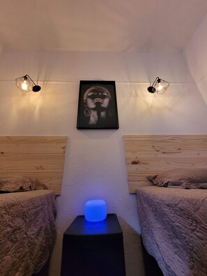 Free WiFi, bed sheets - Quarto Black Power (São Paulo)