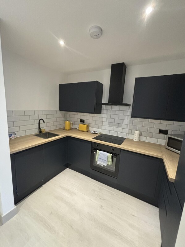 Private kitchen - 2bed Apt Benfleet - Familyfriendly - Freeparking (Benfleet)