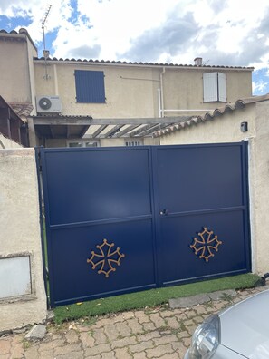 Exterior detail - 2 Bedroom Private vacation home in Sérignan (Sérignan)