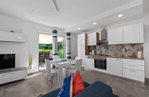 Interior - Villa Vintiana - Shared Pool, 1 Bedroom (Vintijan)