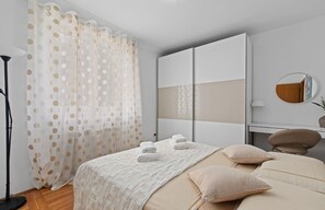 3 chambres, fer et planche Ă repasser, Wi-Fi gratuit, draps fournis