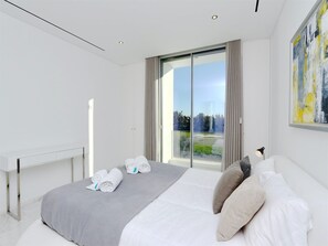 5 quartos, Wi-Fi de cortesia, roupa de cama