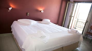 Double Room | Hypo-allergenic bedding, soundproofing, free WiFi, bed sheets
