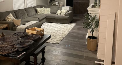 Very relaxing desert setting on 1 acre away from the busy streets of Surprise