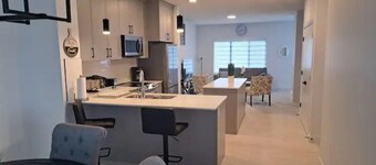 Comfortable 3 BRMs 2.5 BTH Home & garage parking