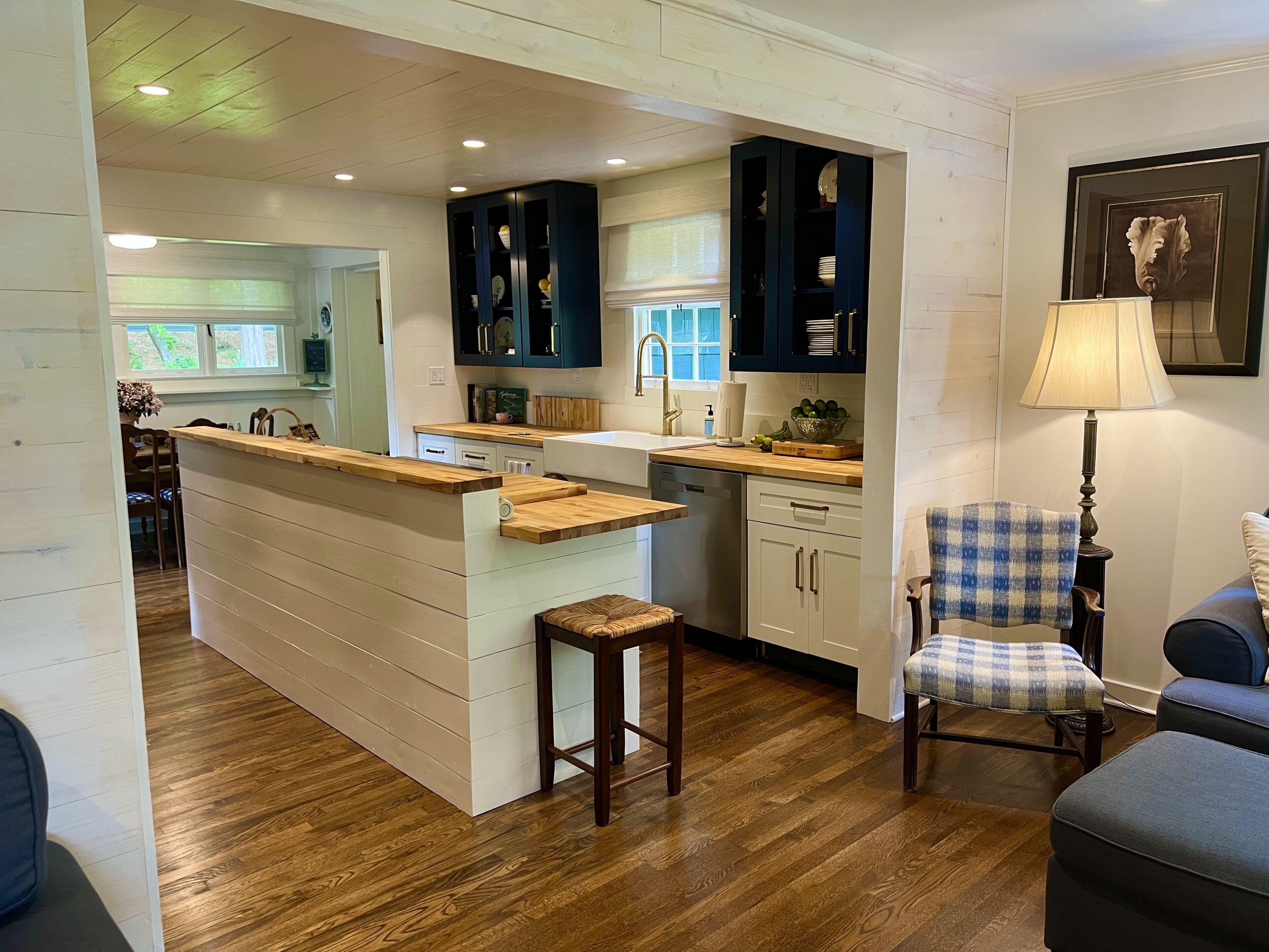 Classic Lake Rabun House & Boat House on Scenic Private Cove!