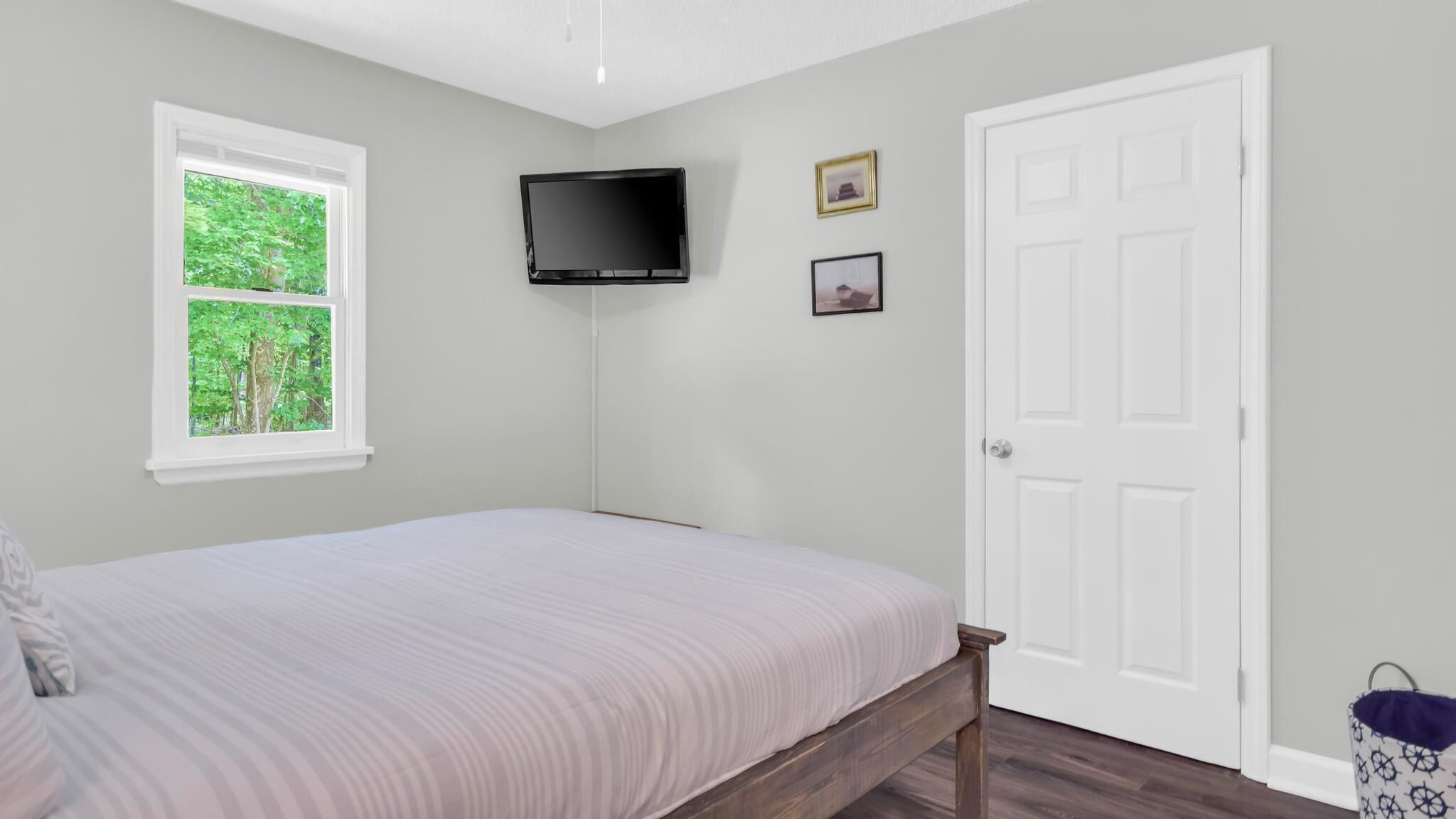 Lake Gaston Estates Family Cottage