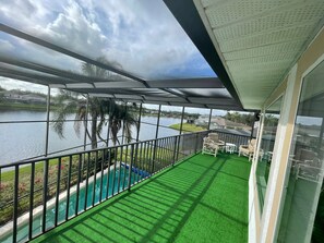Property grounds - Sunset Lake Oasis | 5 bedrooms, 5 bathrooms, pool and spa near Disney (Kissimmee)