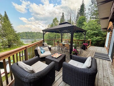 NEW Luxury Lakefront Villa • SPA • Billiards • Ping Pong