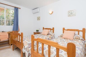 3 dormitorios, tabla de planchar con plancha, wifi gratis y ropa de cama