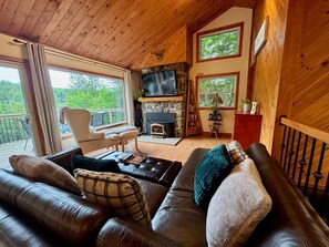 Smart-TV, peis, videospill og DVD-spiller