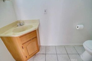 Towels, soap, toilet paper