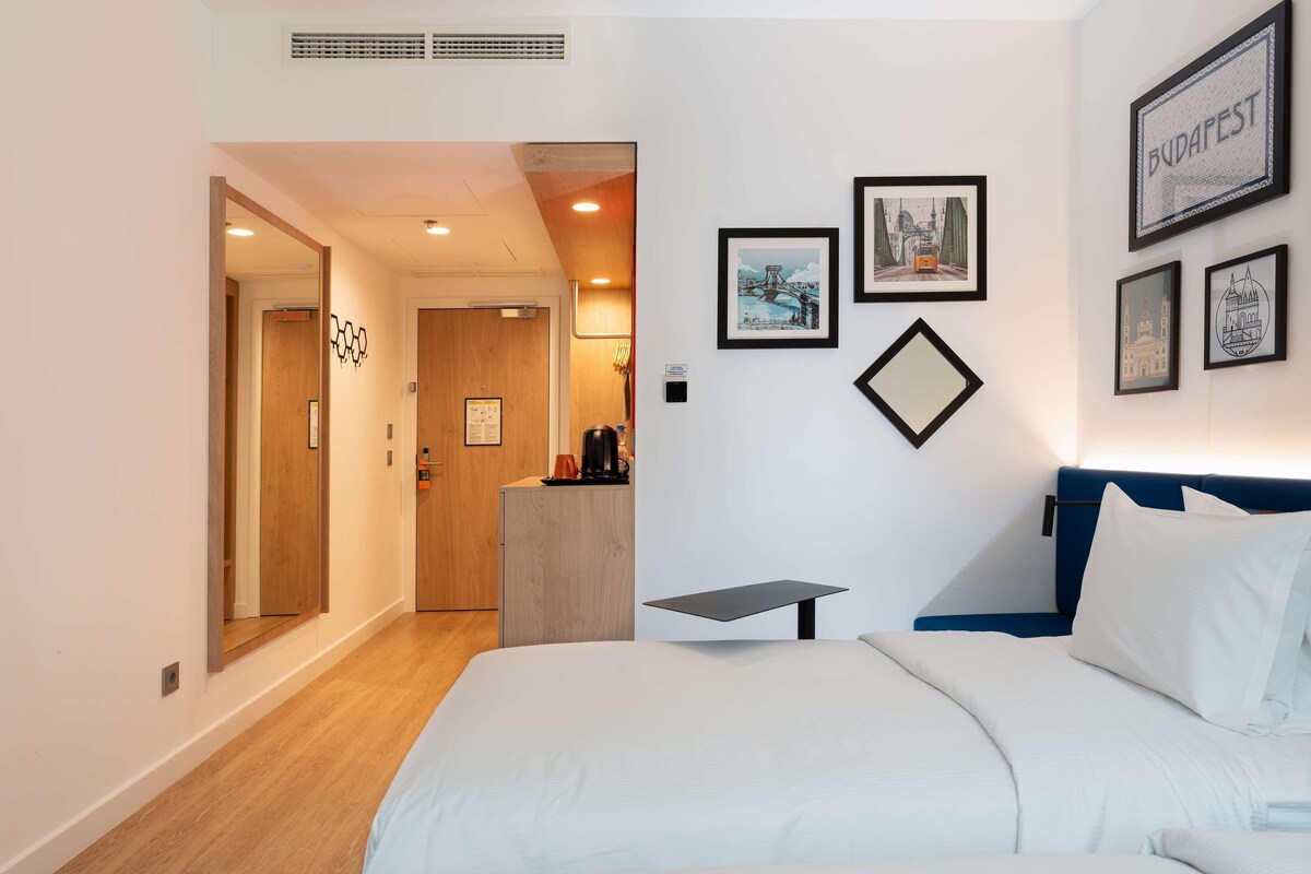 In-room safe, laptop workspace, blackout curtains, soundproofing