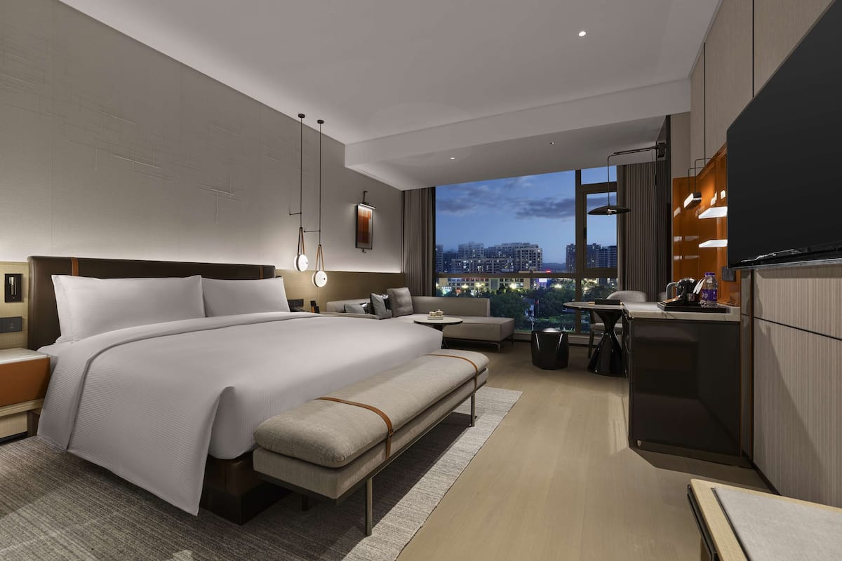 Camera Premium, 1 letto king | 1 camera, biancheria da letto di alta qualità, copriletto in piuma