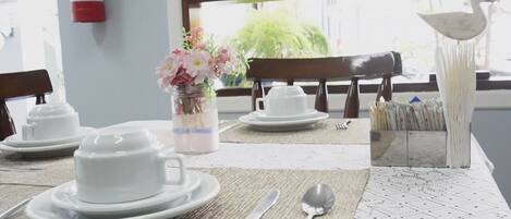 Petit déjeuner buffet compris tous les jours