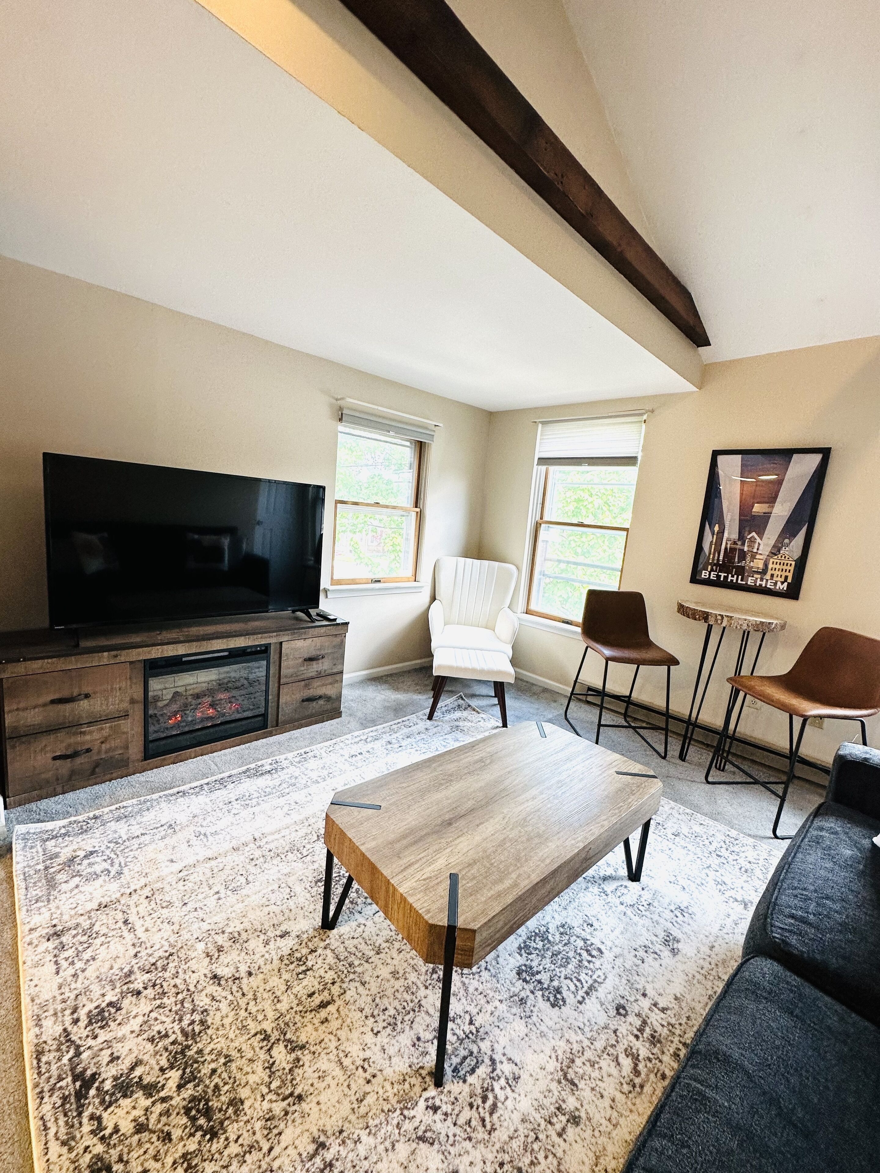 Centrally located Bethlehem apartment with parking! 