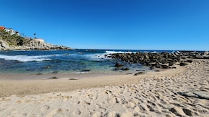 Am Strand, Liegestühle, Strandtücher