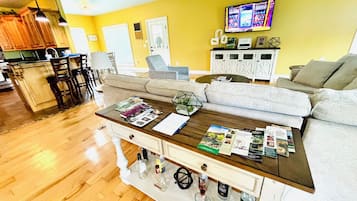 Smart TV, DVD player, table tennis