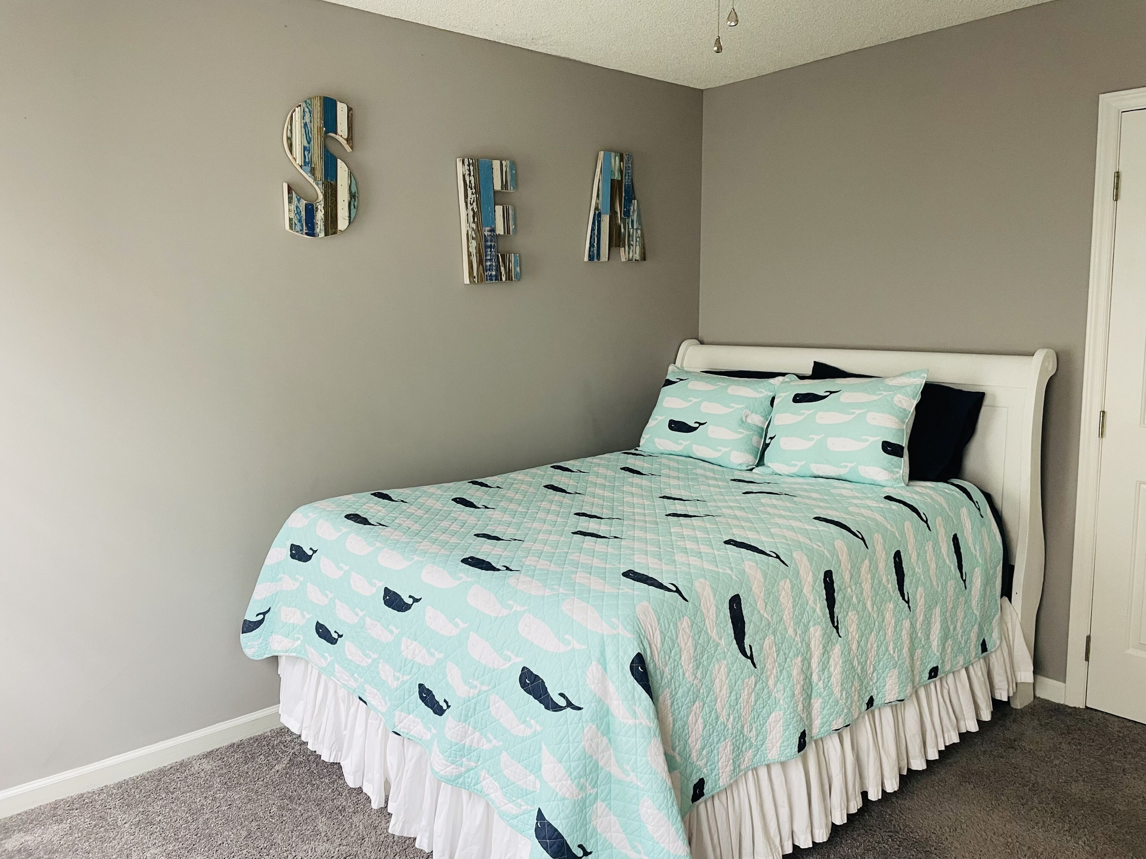 Amazing Views on the Pond