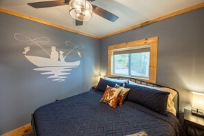 7 bedrooms, desk, iron/ironing board, WiFi
