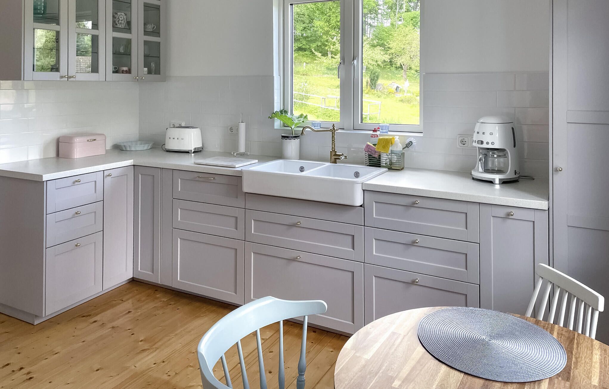 Kylskåp, ugn, spishäll och diskmaskin