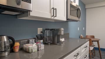Fridge, microwave, coffee/tea maker, electric kettle