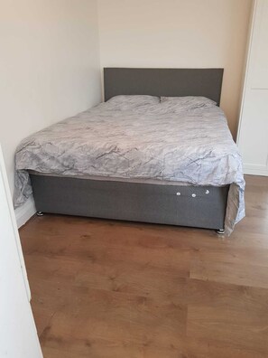 2 bedrooms, WiFi, bed sheets - Modern Apartment in London (London)