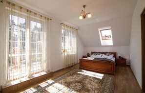 2 bedrooms, bed sheets