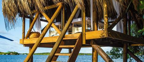 深層組織按摩、瑞典式按摩、按摩服務