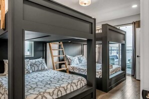 12 camere, ferro/asse da stiro, culla da viaggio, Wi-Fi