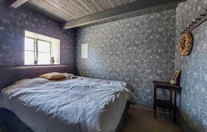 3 bedrooms, travel crib, free WiFi