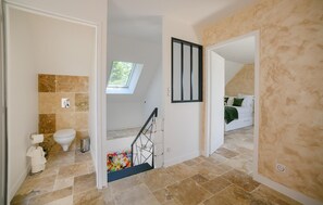 3 Schlafzimmer, Reisekinderbett, kostenloses WLAN