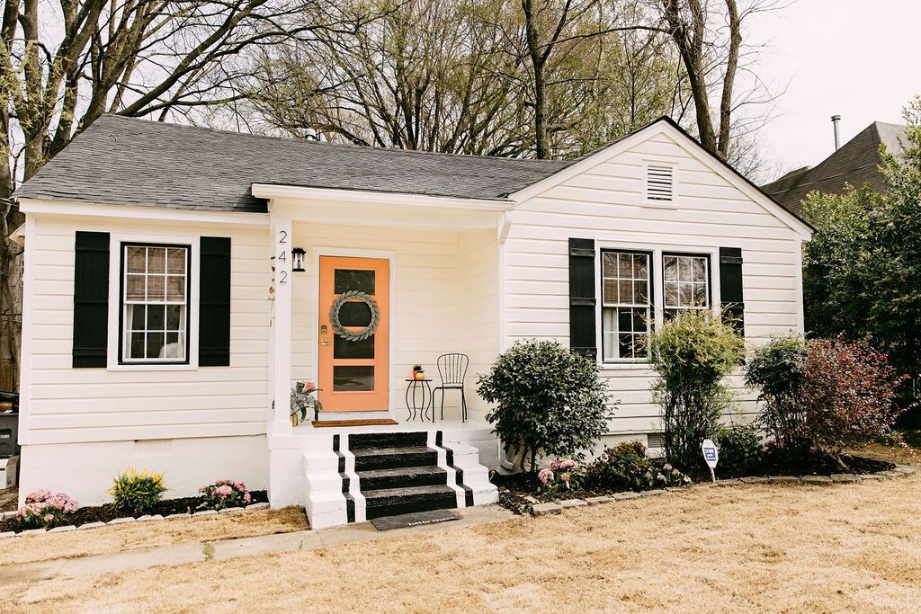 Juanita's House by Pettigrew Adventures