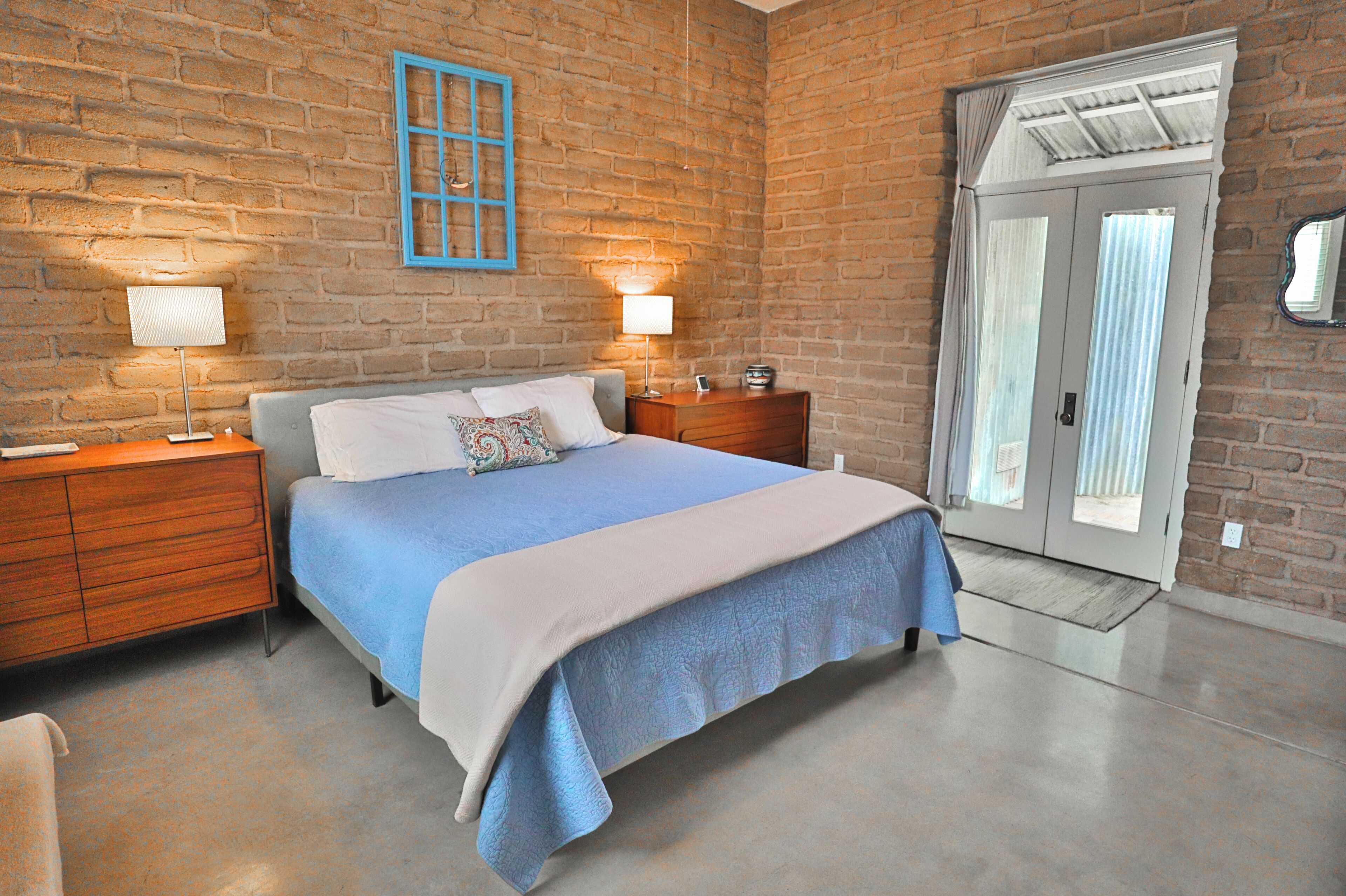 2 室のベッドルーム、デスク、アイロン / アイロン台、WiFi (無料)