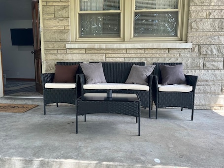Terrace/patio. Spacious 3BD Luxury Stay