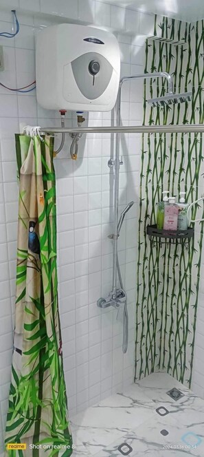 Bathroom - Michael's Homestay-New Studio Room-Nr Beach/Falls (barangay cabuyao)