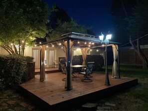 Outdoor dining - Close to Downtown Family & Pets! (Dallas)