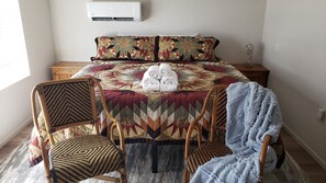 2 bedrooms, iron/ironing board, free WiFi, bed sheets