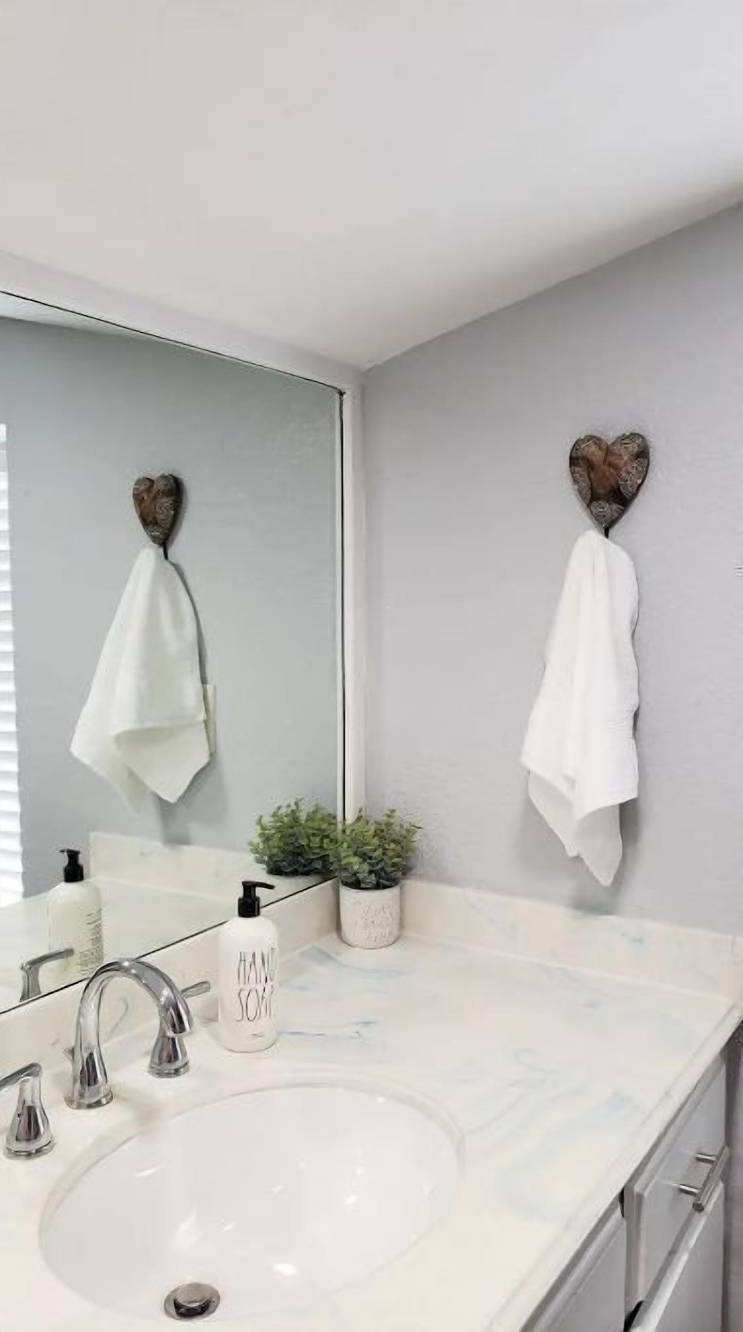 Hayloft in the heart of Sonoita, Upstairs 2nd level,
1 of 3 units