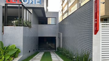 Comfort Studio | Exterior