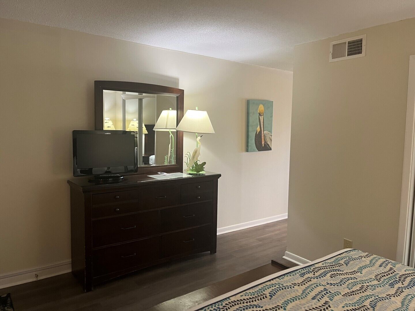 102 Surf Dog - Summer Sands Suites