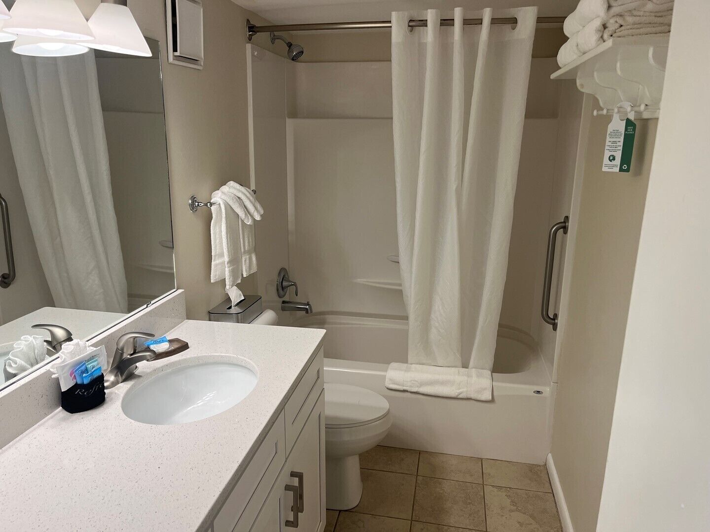 108 We Heart Pets - Summer Sands Suites