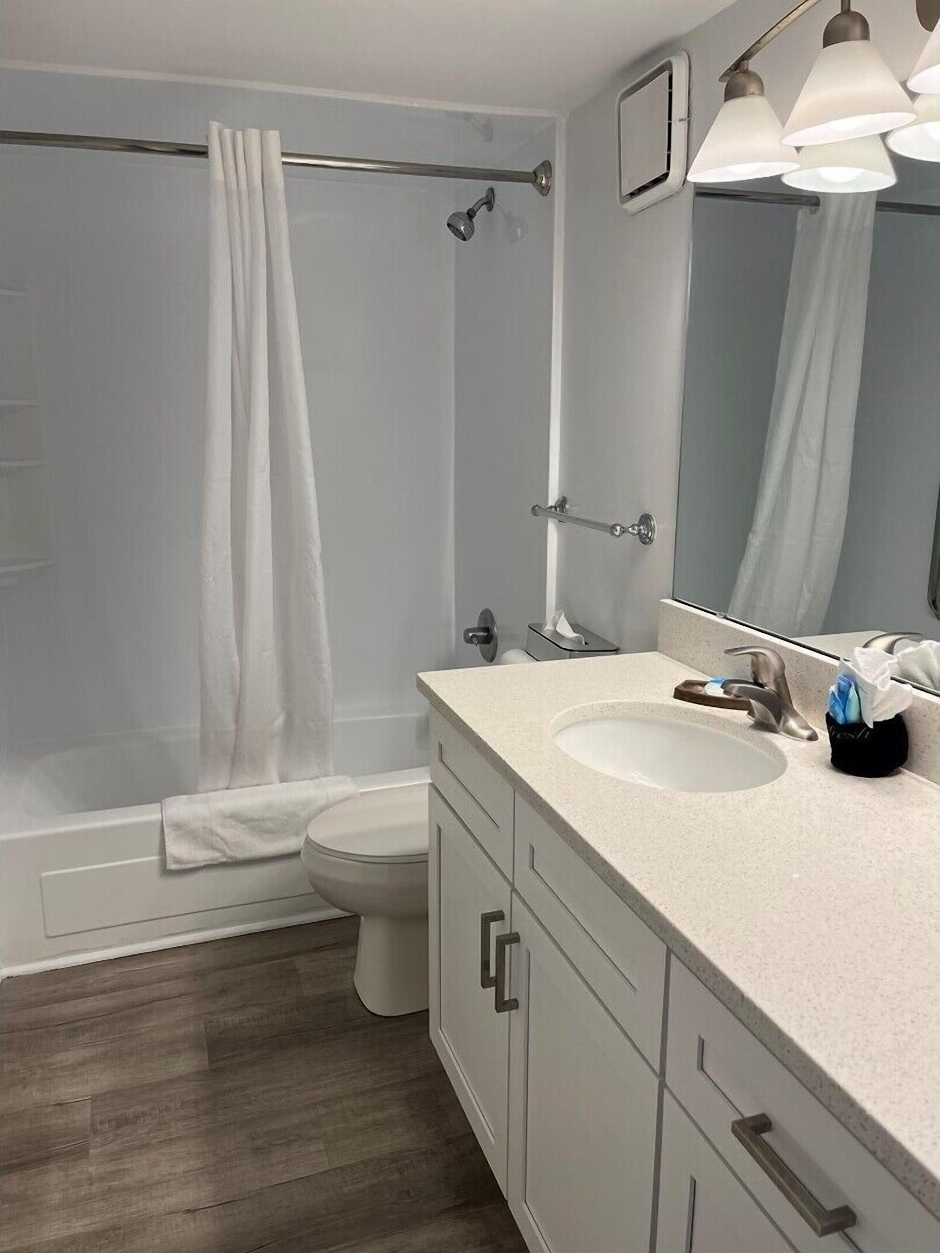 201 I'll Strand By You - Summer Sands Suites